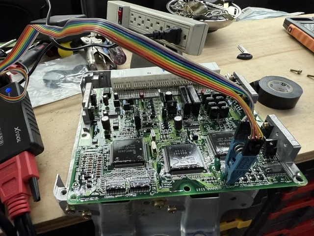 Immobiliser module read on the bench for all-keys-lost programming